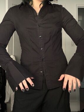 Women's Black Fitted Button-Front Shirt Jacket